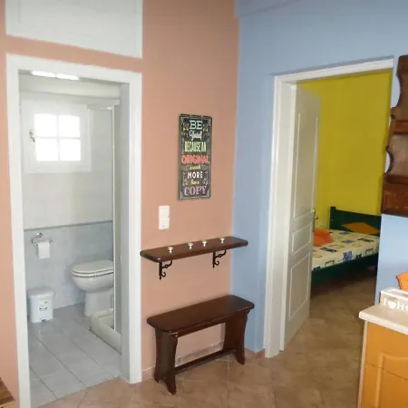 Santorious Apartment *